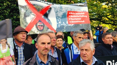 Anti-Wolf-Demonstration | Bild: BR / Angela Graas-Castor