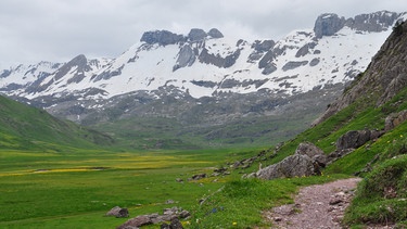 Pyrenäen: Bergkette an der Grenze zwischen Spanien und Frankreich | Bild: BR/Ulrike Nikola