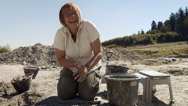 Paläontologen wie Madelaine Böhme versuchen, die Fossilien zum Sprechen zu bringen. | Bild: BR/smac media & consulting/BR