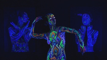 Tänzering mit Bodypainting | Bild: BR