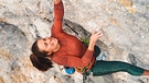 Anna aus der Bergmenschen Staffel 9 beim Felsklettern | Bild: BR/Luis Trautmann