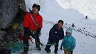Fritz Miller, Lebenspartnerin Michaela Schuster und Seilpartner Thomas März, Mitglied im DAV-Expeditionskader | Bild: BR/Kilian Neuwert
