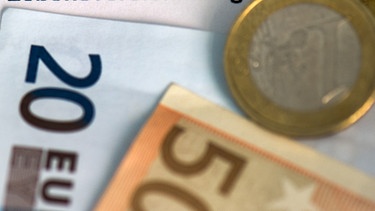 Münzen und Geldscheine | Bild: picture-alliance/dpa