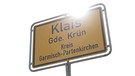 Gelbes Ortsschild mit dem Ortsnamen "Klais" | Bild: BR