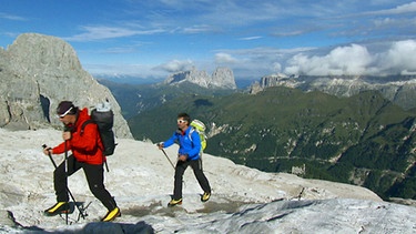 Bergführer Italo und Peter Schlickenrieder auf dem Friedensweg | Bild: BR
