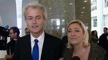 Neue Fraktion der Rechtspopulisten? Niederländer Geert Wilders und Französin Marine Le Pen führten bereits Gespräche. | Bild: BR