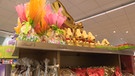 Supermarktregal mit Oster-Süßigkeiten. | Bild: BR