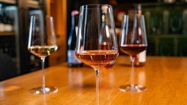 Alles aus Trauben - Weißwein, Rotwein und Rosé | Bild: BR/André Goerschel