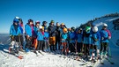 Skifahren in Retro-Skigebieten: Schmidt Max unterwegs mit Felix Neureuther am Herzogstand | Bild: André Goerschel/BR