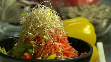 Mahlzeit in Schale: Wie gesund sind Bowls? | Bild: BR