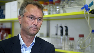 Prof. Dr. med. Klaus Überla, STIKO-Mitglied, Direktor Virologisches Institut, Universitätsklinikum Erlangen | Bild: BR