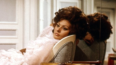 Sophia Loren in "Arabesque" von 1966 | Bild: picture-alliance/dpa