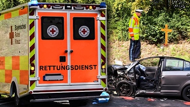Ein Polizist steht an einer gefährlichen Landstraße nahe Landshut. Das Unfallfoto von der Feuerwehr Geisenhausen ist vom 27.08.2023 / Bundestraße 299.
| Bild: Collage BR / Thaisa Osmani und Feuerwehr Geisenhausen