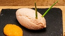 Lachsforellenmousse mit Bodenseekaviar | Bild: BR/megaherz gmbh/Andreas Maluche