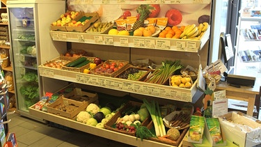 Obst und Gemüse im Dorfladen Aidhausen | Bild: BR