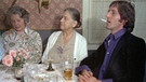 Tscharli (Günther Maria Halmer) mit seiner Oma (Therese Giehse) | Bild: BR