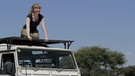 Paula auf Jeep | Bild: TEXT + BILD Medienproduktion