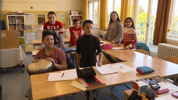 Flüchtlingskinder in einer Übergangsklasse in Bayern | Bild: BR