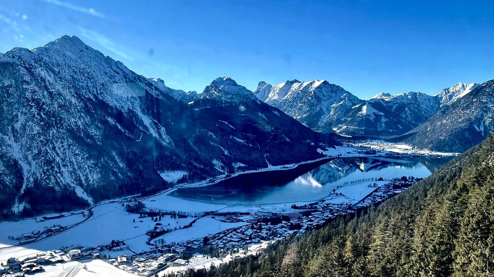 Winter am Achensee: Der Achensee liegt zwischen dem Karwendel und Rofangebirge in Tirol. | Bild: BR