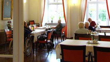 Seniorenbetreuung im Bürgerspital in Würzburg | Bild: BR