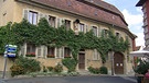 Das Barockhaus der Winzerfamilie Schmitt aus Randersacker | Bild: BR