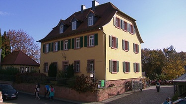 Das Forsthaus aus dem Jahre 1770 In Westerngrund, im Ortsteil Huckelheim gehört heute der Familie Büttner. | Bild: BR
