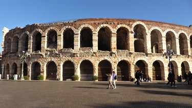 Arena die Verona | Bild: BR / Annette Eckl