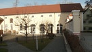 Klostergasthof Holzen außen | Bild: BR