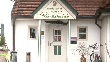 Landgasthof-Hotel „Reindlschmiede“, Bad Heilbrunn, Landkreis Bad Tölz-Wolfratshausen, Oberbayern  | Bild: BR