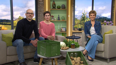 Daniel Überall  und Jana Hohberger vom Kartoffelkombinat in München und Moderatorin Sandra Bouscarrut | Bild: BR