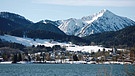 Verschneites Winteridyll am Tegernsee | Bild: BR
