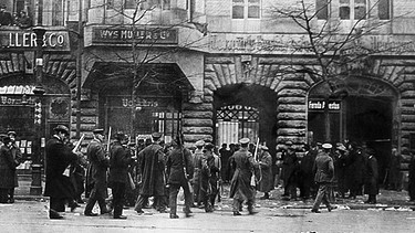 Besetzung der Zeitung "Vorwärts" während des Spartakusaufstandes 1919 in Berlin | Bild: SZ Photo