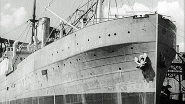Seifenfabrikant Henkel lässt 1935 einen Frachter zu einem Walfangschiff umbauen und nennt es Jan Wellem. | Bild: RB/Henkel