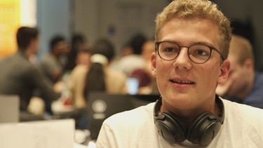 Hackathon bei Google Deutschland: Daniel vom Team Diffie-Hell-Yeah-Man | Bild: BR/Martin Hardung
