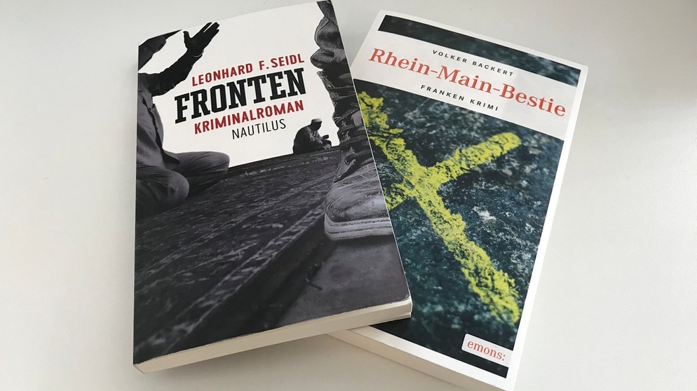 Krimis aus Franken: "Rhein-Main Bestie" von Volker Backert und "Fronten" von Leonhard F. Seidl.  | Bild: BR-Studio Franken / Tina Wenzel