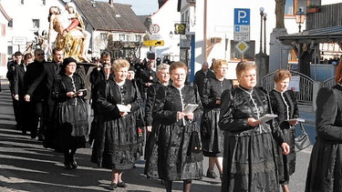 Frauengruppe Prozession | Bild: Gero Häußinger