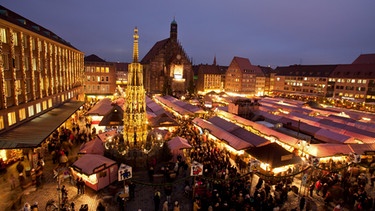 Der Christkindlesmarkt in Nürnberg | Bild: picture-alliance/dpa