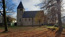 Herbststimmung an der Katholischen Pfarrkirche Maria Immaculata in Weißenstadt. | Bild: Thomas Kern, Weißenstadt, 09.11.2023