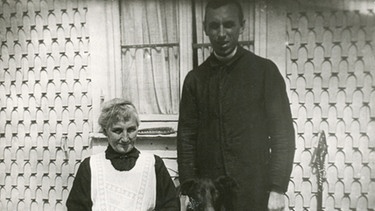 Georg Häfner und seine Mutter | Bild: Diözesanarchiv Würzburg