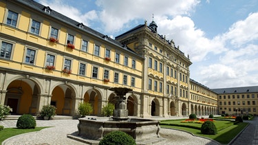 Innenhof des Würzburger Juliusspitals | Bild: picture-alliance/dpa