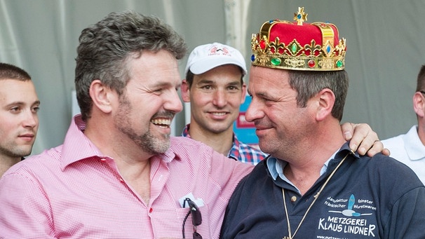 Klaus Lindner (rechts), Gesamtsieger des 2. Fränkischen Bratwurstgipfels | Bild: HWK Oberfranken