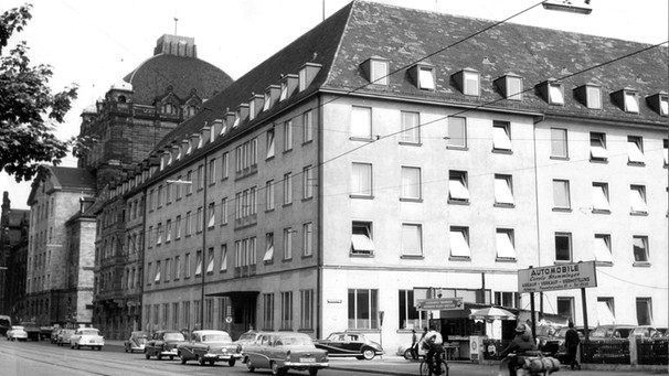 Blick auf das Gebäude der am 1. Mai 1952 gegründeten Bundesanstalt für Arbeitsvermittlung und Arbeitslosenversicherung am Nürnberger Frauentorgraben | Bild: picture-alliance/dpa