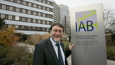Joachim Möller, Direktor des Instituts für Arbeitsmarkt- und Berufsforschung (IAB) | Bild: picture-alliance/dpa