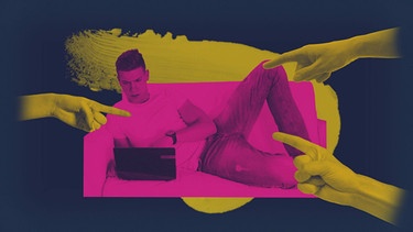 Mann sitzt vor Laptop, Finger zeigen auf ihn. | Bild: BR, colourbox.com; Montage: BR