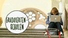Student mit Laptop auf Treppe | Bild: Bayerischer Rundfunk