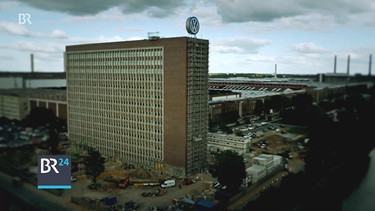 Dunkle Wolken über dem VW-Haus | Bild: Bayerischer Rundfunk