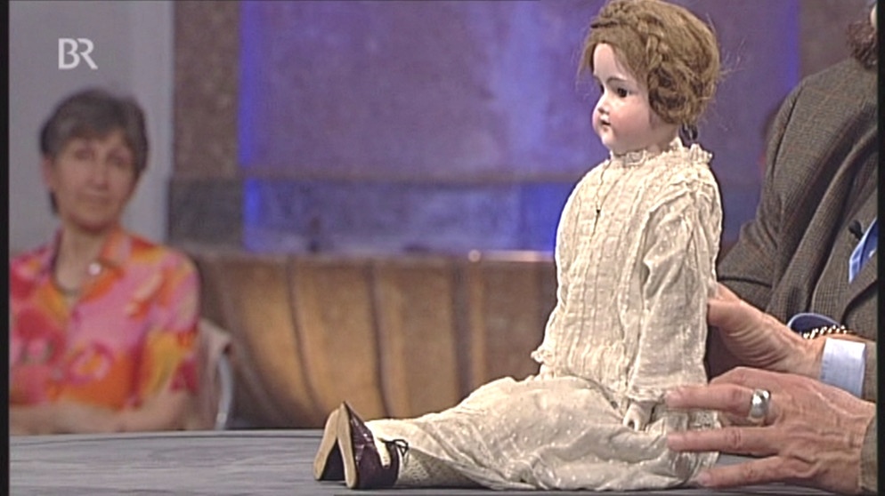 Puppe mit Blasebalg | Bild: Bayerischer Rundfunk