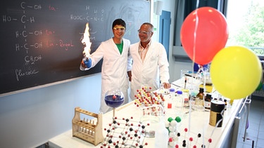 Der Gase-Check / Can mit LMU-Chemie-Professor Michael Anton | Bild: BR / megaherz GmbH / Hopfner