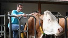 Und die Kuh sagt muh dazu! / Willi auf dem Bauernhof von Familie Wimmer in der Nähe von Wasserburg am Inn. | Bild: BR / megaherz GmbH