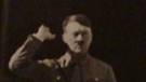 Schwarz-weiß Fotografie: Hitler und SA-Chef Ernst Röhm auf den Stufen der Befreiungshalle 1933 | Bild: Stadtarchiv Kelheim